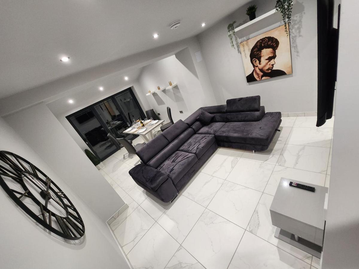 Billie Island Apartments Slaithwaite Экстерьер фото